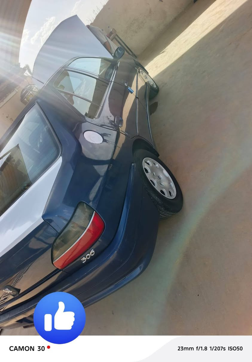 سلام عليكم 
بيجو 306 باأسمي بغداد 
موديل 2002
سياره كامله 
رقم الهاتف ***********
السعر 45
