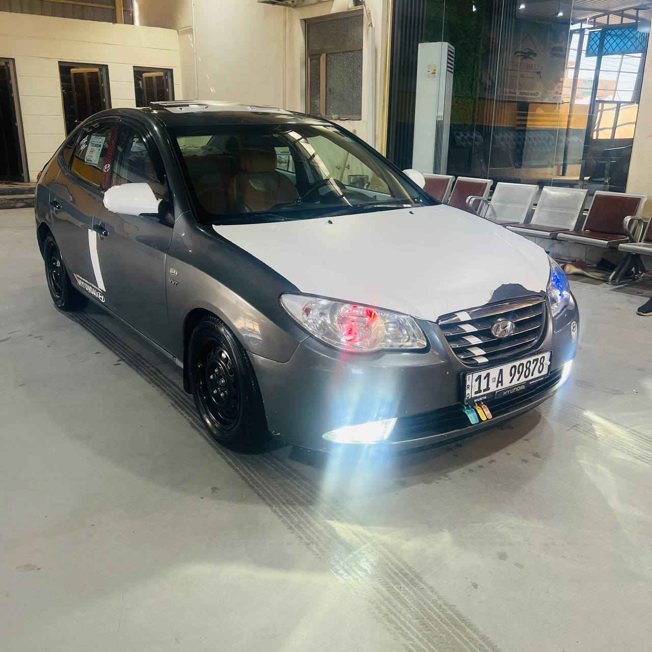 بسم الله الرحمن الرحيم
#للبيع 
هونداي النترا موديل 2008 فول مواصفات محرك 2000 
مصبوغة حزام بس اني انطي عام 
رقم بغداد انكليزي بسمي سنوية ساقطة صارلهة شهرين 
شرط التحويل والغرامات 
كير شرط محرك بي تنقيص شي بسيط 
صدر شرط تايرات اربعة جدد باتري جديد  نوزلات جديدة وفيتم بام جديد 
تدفئة شغالة تبريد كامل مكمل شرط بس تشحن غاز غير هذا الشي تجي تحاسبني 
كهربائيات فول شاشة سماعات كيجات تدفئة كشنات تنتة كلهة شغالة لايتات عالي ناصي عالي زنون اصلي بلوجكترات كلهة شغالة بك لايت لد 
السيارة احلة من الصور وتجي تشوف بعينك وتدلل 
مكان السيارة صلاح الدين تكريت 
السعر 85 وبي مجال حك الجية 
للاتصال ***********
