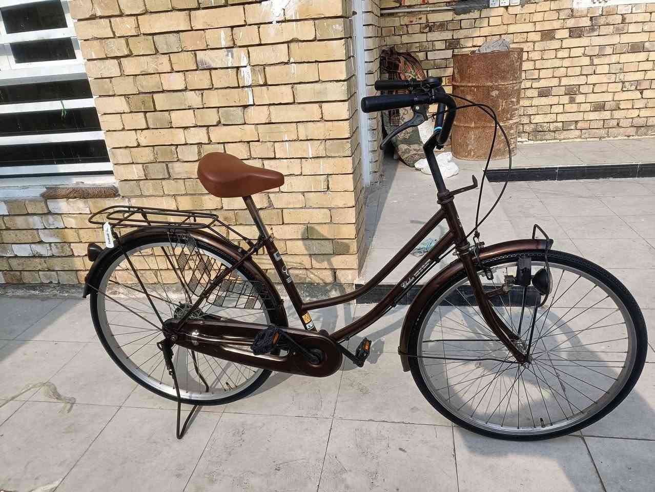 السلام عليكم
بيسكل للبيع ياباني مختم 
الحجم...26
موديل...2018
السعر...145وبي مجال للشراي
المكان ميسان حي الحسن العسكري 
الاستفسار...***********
