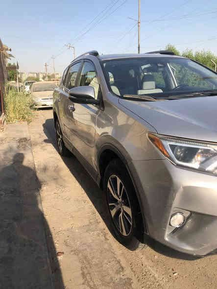 السلام عليكم راف فور موديل18 xle رقم مميز دولي بأسمي سنوية لغاية2030 حادث موضح بالسونار بدون ايرباك ماشية 60الف كيلو متر قابل للزياده سيارة جاهزة وجديدة الاتصال ***********
