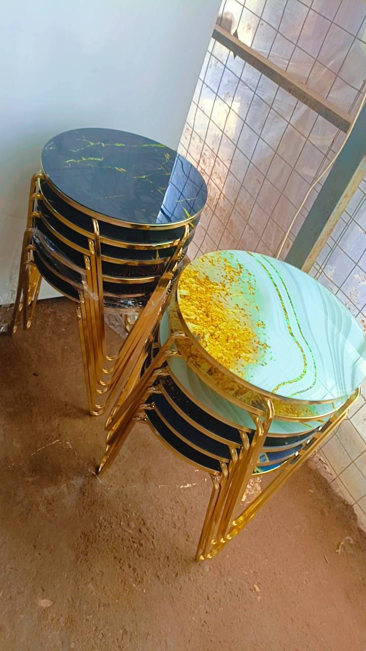 يوجد لدينا مواد منزليه في معرض ومزاد البركه العنوان كاطون الرازي شارع الحولي مقابيل الجملونات ***********
