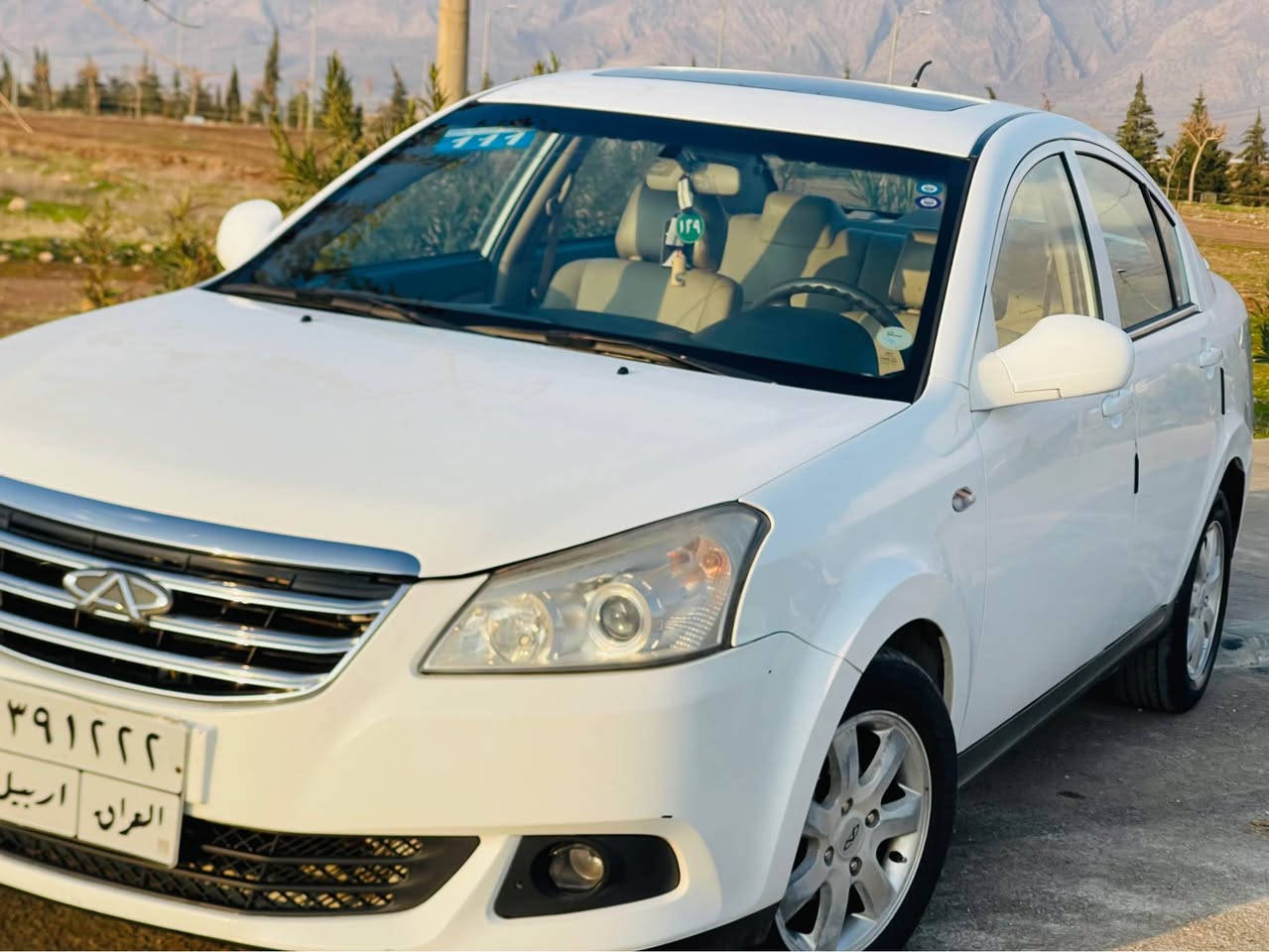 شێری
مواسەفات: ٢٠١٤ سەقف سڵاید ناو زەرد ڕەقەمە ئۆتۆماتیک و عادیە بە ناو خۆمەوەیە نرخ 57 معامەلە
ڕقەم📞:*********** دخان, السليمانية
