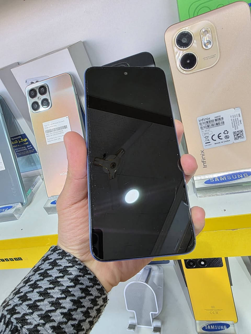 ##متوفر ##
انفنكس سمارت 10 بلص 
ذاكرة  ☆☆  128
رام ☆☆ 4+2
للبيع او المراوس 
السعر 75 الف 
العنوان --كربلاء حي الغدير :سوق حي الغدير :قرب مطعم ابو احمد: مجاور مختبر حلم الطبي
: مركز الدقه للموبايل
 التواصل خاص او اتصال 
*********** مصطفى 
*********** مقتدى
