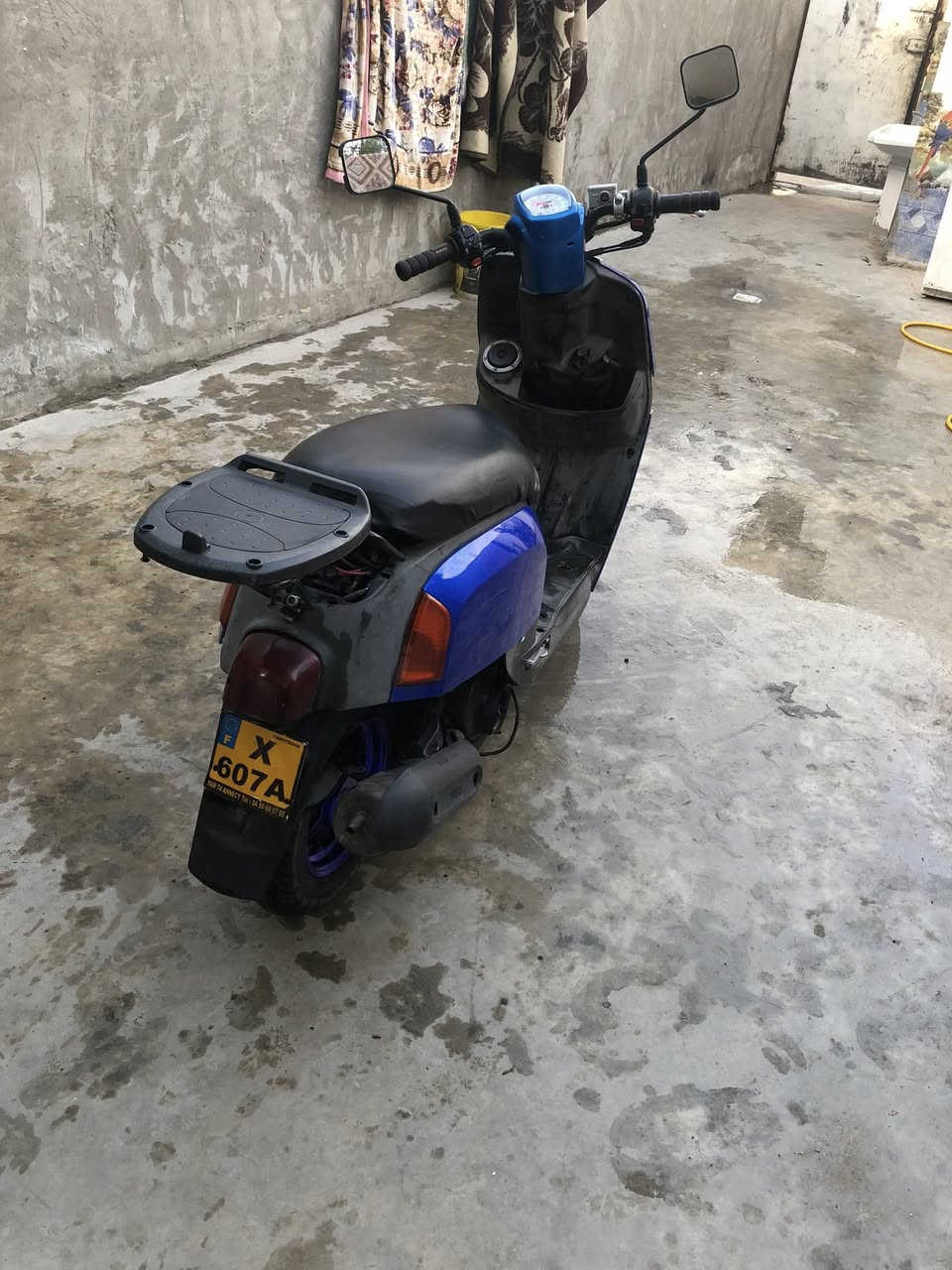 سلام عليكم  دراجة لبيع  بوليس مفتوحة صولي هبة اوراقهة تواصل معي علة هاذة رقم ***********
