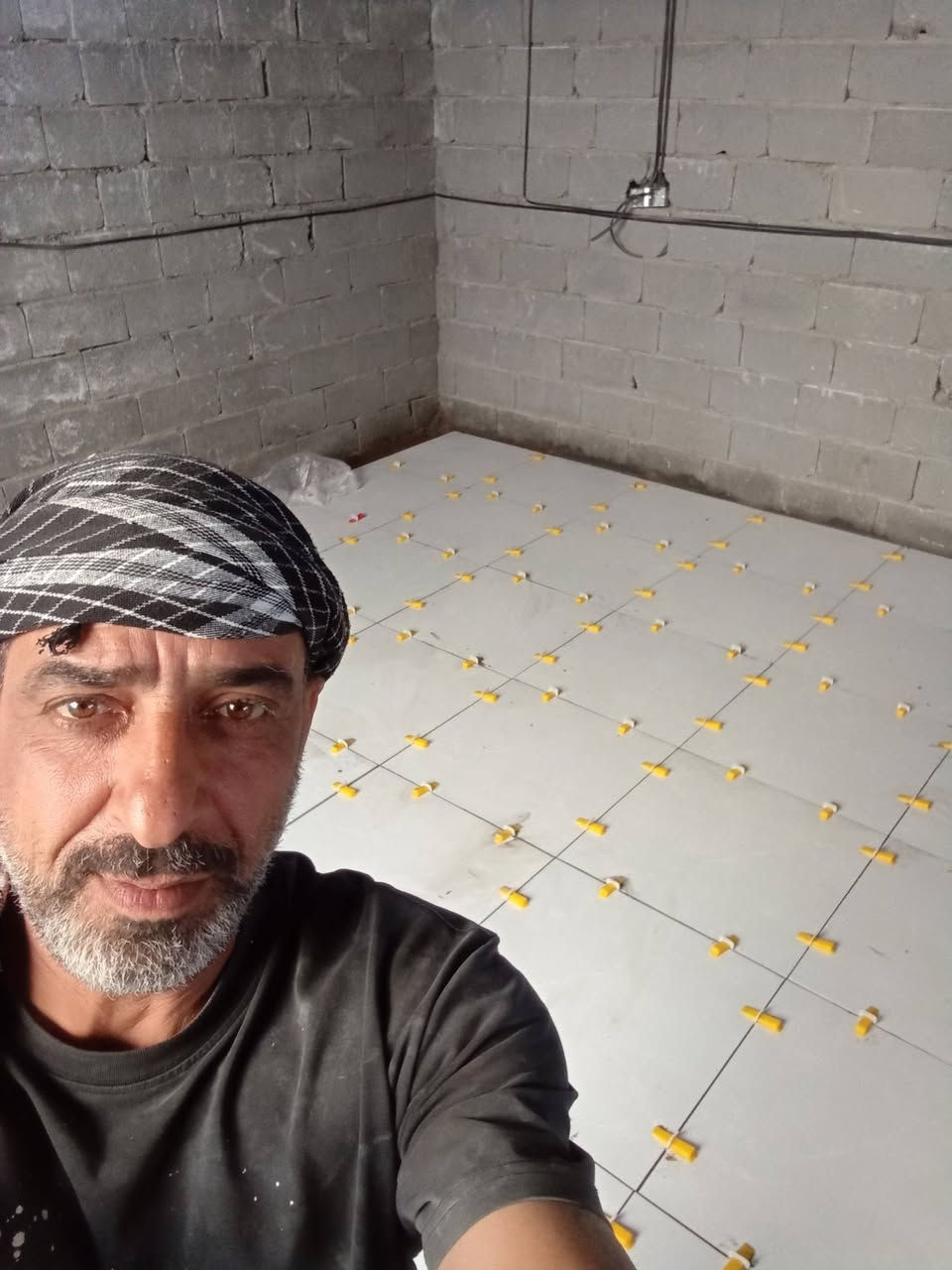 باسم الكريطي لكافة انواع السيراميك ولبورسلين ولكاشي 
***********
