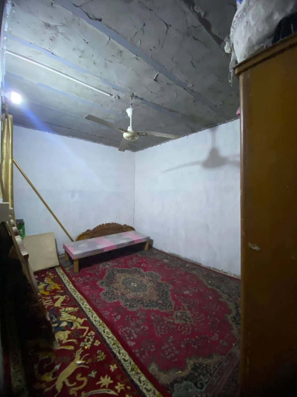 بيت للبيع مساحه 100متر
طابو صرف حي ميسان قطاع 23

رابع بيت عن شارع كيات وشارع 17

على شارع الجامع

طابقين شيلمان نظيف جدا 

الطابق الاول غرفه وصاله ومطبخ وستقبال 

وصحيات داخليه وخارجيه ومكشوفات 

الطابق الثاني غرفتين وصاله وصحيات 

السعر 140 مليون مع مجال 

مطلوب 20 مليون 

يعني تدفع 120 والباقي نقد

مكتب عقارات حي ميسان باداره ابو علي الخالدي 

موقع المكتب حي ميسان شارع كيات قبل تقاطع شارع بوريات 

او الاتصال على الرقم التالي

***********

***********
