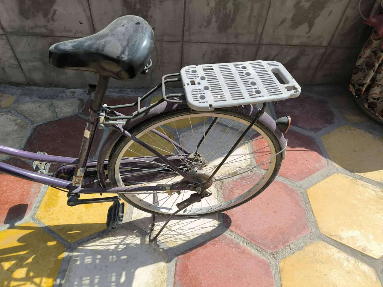 السلام عليكم 
بايسكل بطه ياباني حجم 26 
الموديل 2018 
شركه NA 
البايسكل فقط التاير الوره بنجر والكدام مسوي جديد كلشي مابي فقط الوره بنجر 
السعر 65 وبي مجال
العنوان:- النجف الكوفه البراكية 
للاستفسار اكثر خاص او الاتصال على
***********
