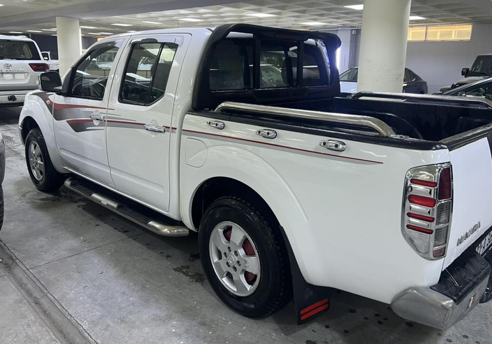 للبيع نيسان نيڤارة موديل2009رةقمة سليمانية سةنةوية جديدة محةرك vvt300توماتيك بشرط طحويل سعرة 110مكان كلار ***********
