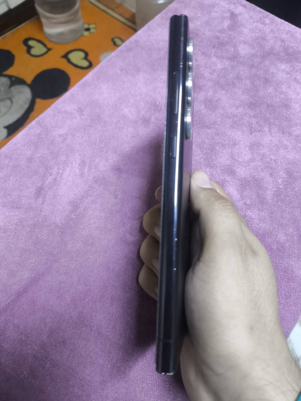 سلام عليكم للبيع اس 23 الترا ذاكره 256 الجهاز نضيف مكفول من كلشي جهاز امريكي كله عربي خط واحد و الاعدادات نص عربي نص انكليزي و باقي الجهاز كله عربي السعر مطلوب 680 وبي مجال للتواصل واتساب ***********
