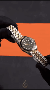 وفرتلكم ساعات رولكس الأصلي مع محتوياته الخاصه ماأحجيلكم عن فخامة القطع...