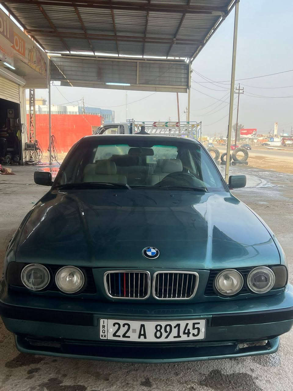 بي ام دبليو 
باسمي رقم اربيل انكليزي تحويل ثاني يوم سنوية وهزة جديدة قبل شهر  فول مواصفات حجم 535   V6
  اصل موديل 1991   عالفحص بدون اي حادث مصبوغة عام درجة اولى   مكفولة بلادية مفولة  مكينة كير صدر امامي خلفي تخم تاير تبريد كلشي جديد السيارة جديدة بمعنى الكلمة المواصفات
‏
‏غرفة بيض داخل فول نضافه
‏مري شفط زئبقية عاكسة للضوء كهرباء‏
منضومه زنون 
‏فتحتة سقف ‏
‏تبريد قطعتين امامي خلفي 
 مابيه نقص السياره جاهزه مال جناي تعبان عليه مكاني ناصريه 
رقم صاحب سيارة ***********
