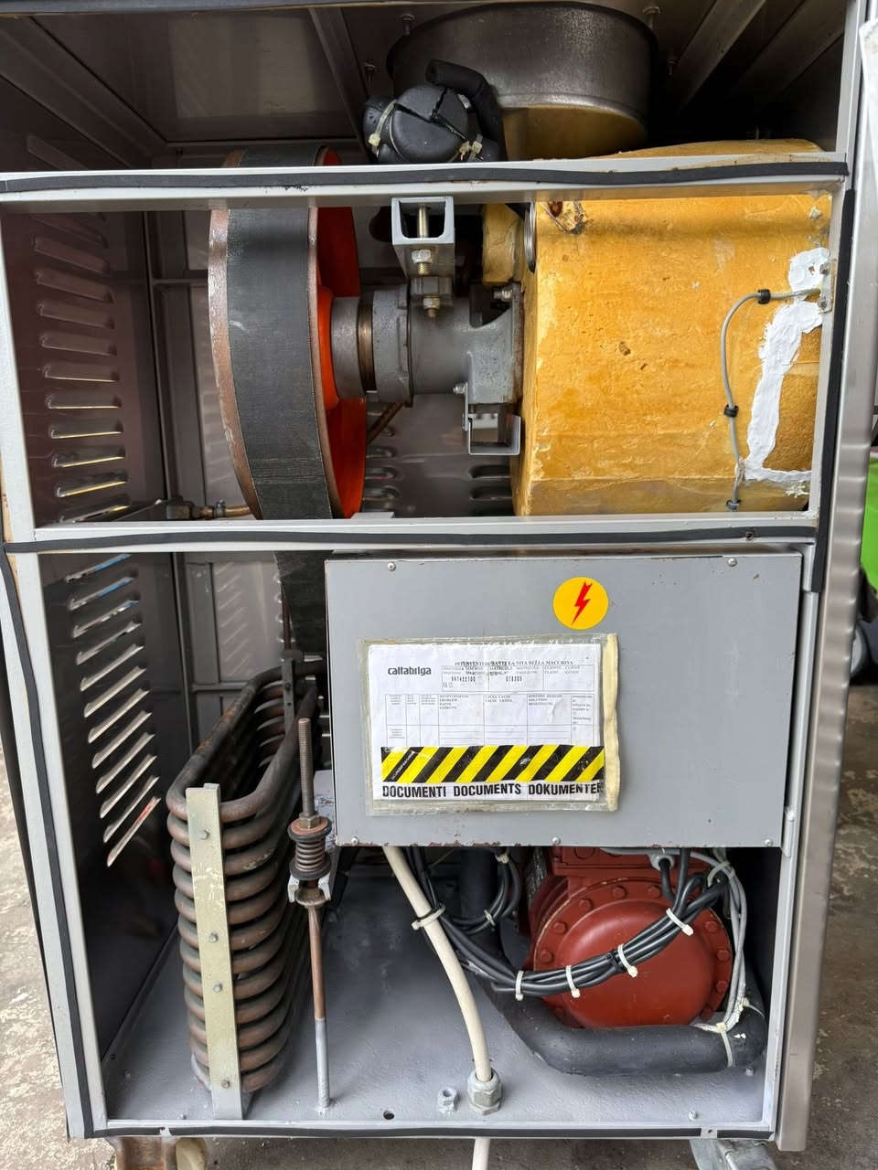 #معرض #الايطالي
إنتاجيه Ds مع بستره كتبريكا ايطالي 🇮🇹🇮🇹

نفس الماركه 

 إنتاجيه Ds حجم 60      8 لتر  

مستخدم خارج العراق 

كلشي بيهن بلادي على وضع الشركة 

موديل حديث لمس 

متوفر مع المكائن مواد احتياطيه 

بستره          125 لتر 

حار بارد 

كمبريسر دورين طرحي 

نضيف جدآ 

كله جاهز وشغال 100‎%‎

تبريد ماء 

3 فيز 

السعر والتفاصيل مراسله الصفحه 

اؤ الأتصال هـ.     *********** 

العنوان بصره 

#سيدحسين
