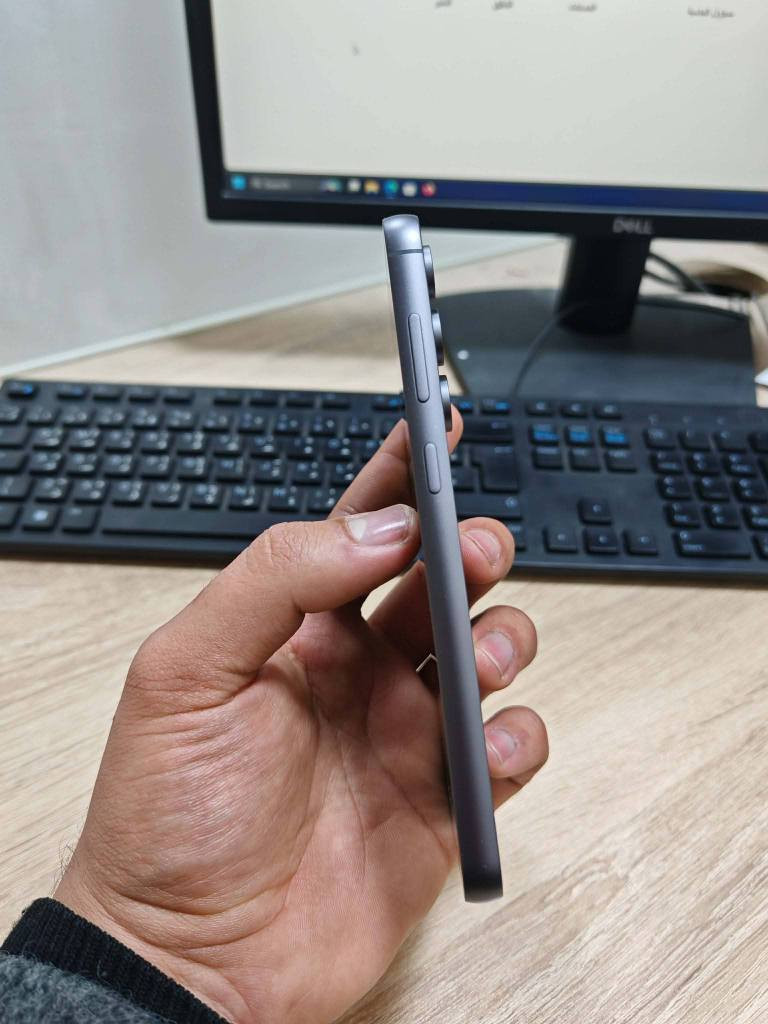 سامسونك s23 Fe 📶  هــاتف *********** 📱
شريحتين شرق اوسط عربي ✔️
يدعم ميزة تسجيل📞 المكالمات 📼 بلادي من الشركة 🫟
للبيع او مراوس مكاني كربلاء السعر 390 الف ⭕️
مكفول شرط الفحص ضمان كرت شاشة عين الفهد 💸
Samsung galaxy S23 FE 5G 
المواصفات 
المعالج: ثماني النواة Exynos 2200 تكنولوجيا 4 نانو
الكاميرا: خلفية ثلاثية 50+8+12 م.ب. / امامية 10 م.ب.
الشاشة: 6.4 بوصة بدقة 
البطارية: 4500 مللي أمبير كربلاء, العراق
