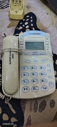 تليفونات ارضيه • قديمة • طيني