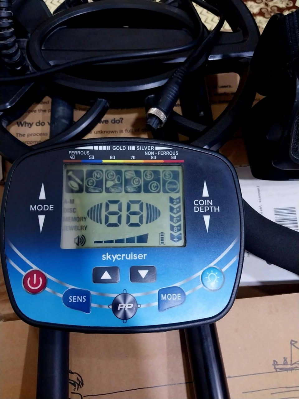 السلام عليكم جهاز كاشف للبيع جديد كامل اشتريته باله من مزاد ب٤٥٠ الف ماعرفله ولا مستخدمه ***********
