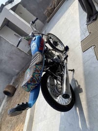 دراجه ايراني للبيع أدوات سعر ٥٥٠ وبيها مجال 07887785348