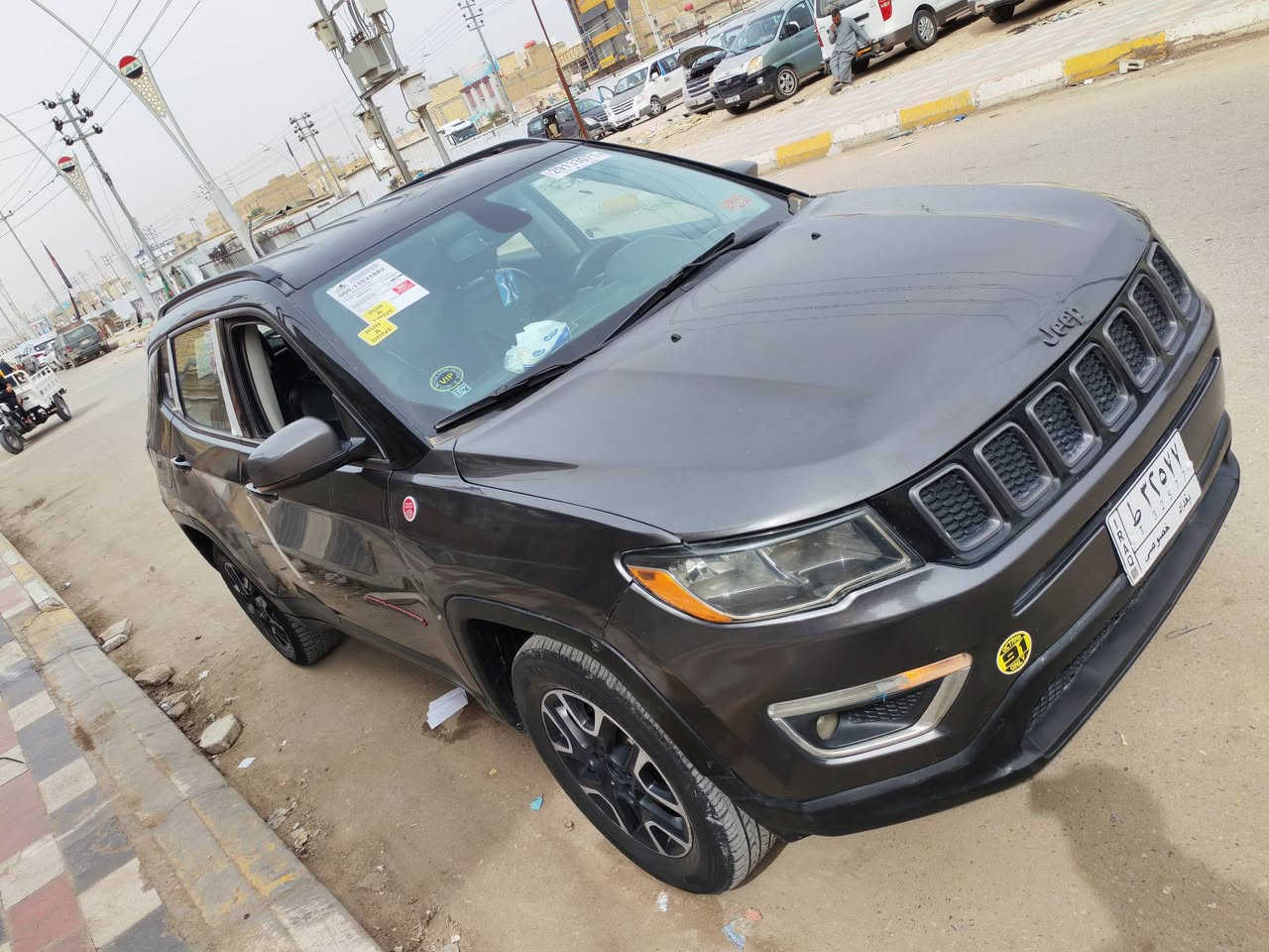 السلام عليكم جيب كومباس موديل 2019 السياره بيه بنيد مبدل ورش جاملغ امامي الايمن ورش خفيف جاملغ الخلفي الايمن السياره حلوه ونيضفه جاهزه گير مكينه حداديه وتبريد كله شغال مكان السياره ناصريه مركز الشراي يتصل ***********
