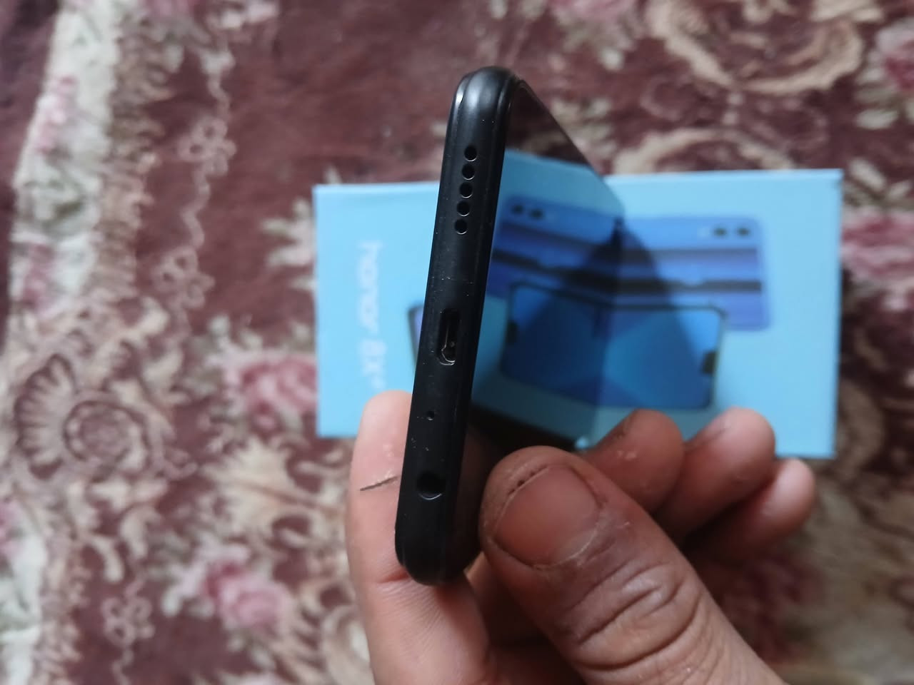 هونر x8 جديد بي فطر بشاشة خفيف ما مثر عل جهاز لمسة حلو ومابي شي السعر 70وبي مجال مكاني بغداد جسر ديالى ***********
