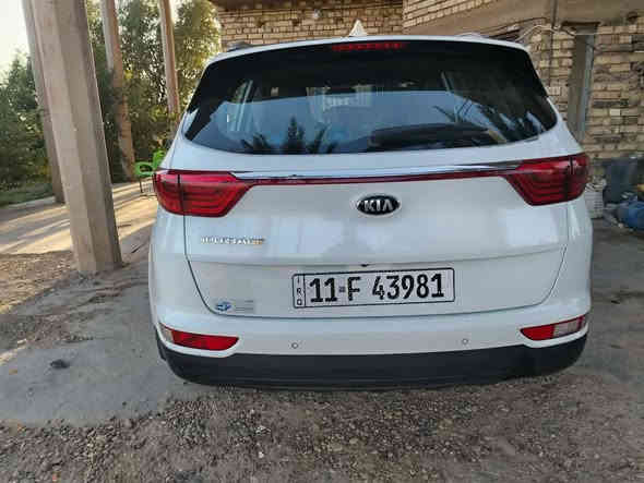 كيا سبورتج 2017 فول مواصفات 1/1
فتحة بانوراما
بصمة دخول ذكي اناره ترحيب عند الاقتراب
حساسات خلفي
حساسات امامي
صندوق كهرباء
مري شفط كهرباء
فول تحكم ستيرن
شاشه لمس
نظام سماعات JBL
اشاير بالمري
مداخل usb-aux
مقاعد كهرباء
زنون عالي ناصي جديد
تخم تايرات جديد 
ماشيه 99
السياره نظيفة جداً واستعمال شخصي 
بيها فقط بارد بارد موضح بسونار امامي 
بدون صبغ
السعر خاص 
التصال ***********

