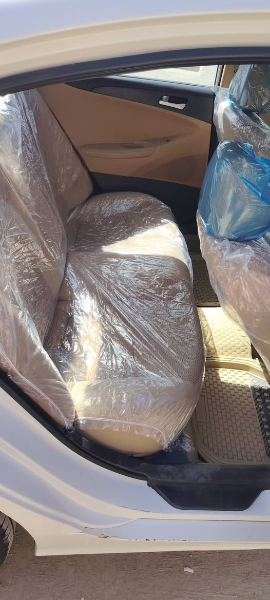 سوناتا 2011 بانوراما فتحتين  كفاله عامه
سنويه 2028رقم بابل بسمي
 السياره كير محرك حداديه كفاله  كذالك الكشر لاصبغ ولا تبديل ولا بارد المكان بابل الشوملي
***********
