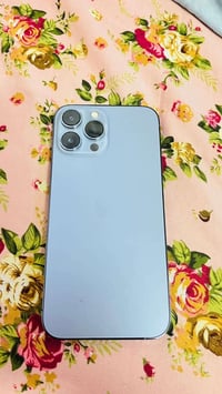 ايفون 13 برو ماكس نموذج M بطاريته 77الاصليه ممرفوعة بي سواد بالحافه ما...