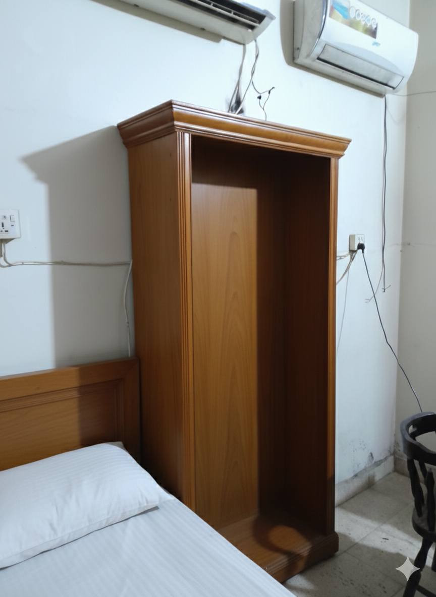 السلام عليكم
غرفه نوم  داخل خارج صاج شغل درجه اولى ثگيل نظيفه كلش مكانها بغداد الشعب او هذا رقمي 
***********
