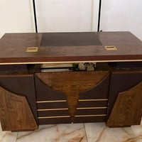 غراض للبيع  كلمن وسعره ما متواجد عله الفيس التواصل مع الرقم 0780418801...