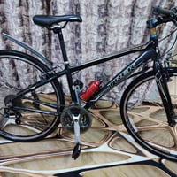 دراجه نوع  ماركه C700 ياباني  لشه مضلع   نظافه 90%   TREK   معدن فول ا...