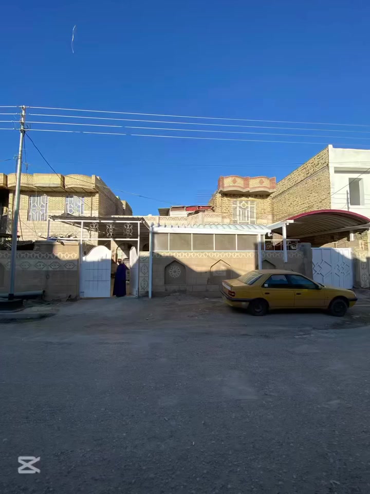 الدار للبيع او مراوس حسب القناعه
مكانه حي الكرامة الدبيسات ثاني فرع عل كراج بغداد 
***********
