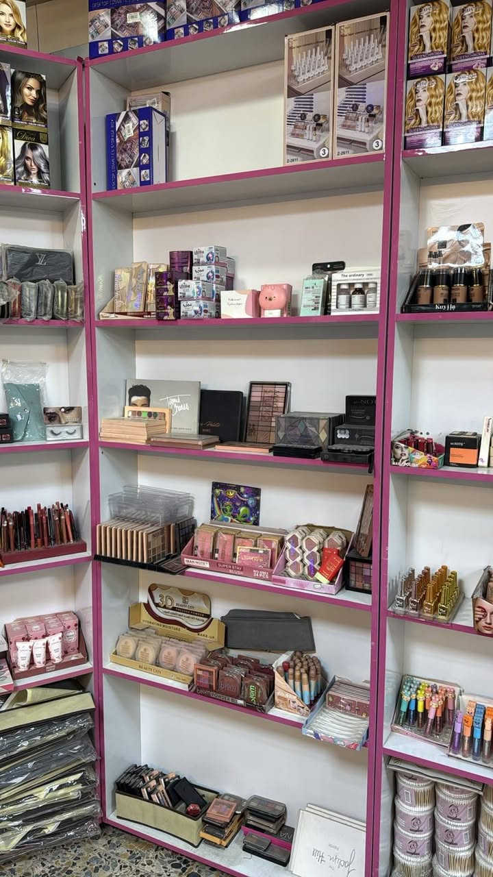 ✨ مجمع الكنز 
كل اللي تحتاجه بمكان واحد ✨
مجمع الكنز متوفر عنده كل جديد ومميز من
👗 ملابس
💄 كوزمتك
🔥 عروض يومية
🏠 مواد منزلية
⚡ أجهزة كهربائية
جودة عالية، أسعار تنافسية، وتعامل راقي 👌
اختيارات تناسب كل الأذواق وبأفضل العروض.
📍 العنوان: بغداد – الحسينية
قرب مطعم الأمير، مقابيل أفران الزهراء، مجاور كلاسو
🚦فيسبوك: مجمع الكنز
📱 انستگرام: mgma_alknz
🎵 تيك توك: mgma_alknz
📞 للاستفسار: ***********
مجمع الكنز: الكنز الحقيقي للتوفير✨⚡️.    #مجمع_الكنز #حسينية_الراشدية #بغداد #الحسينيه_الراشديه #الحسينية_مطعم_الامير
