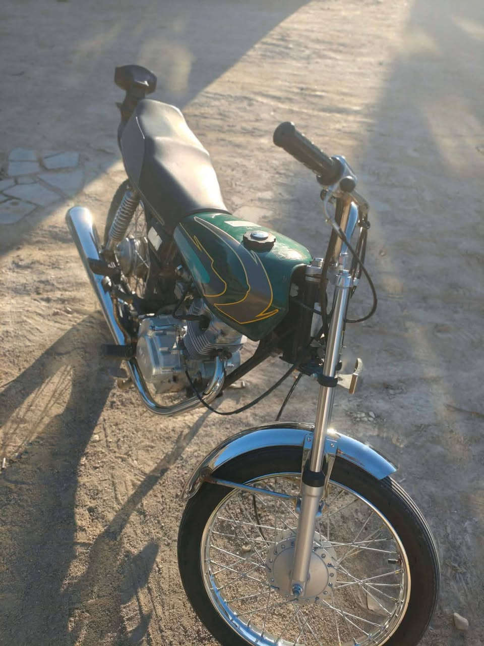 السلام عليكم دراجه للبيع اوراق موديل 20 مكاني ناصريه سعر 650 وبيها مجال واللي يحب يتواصل هذا رقمي ***********
🫶
