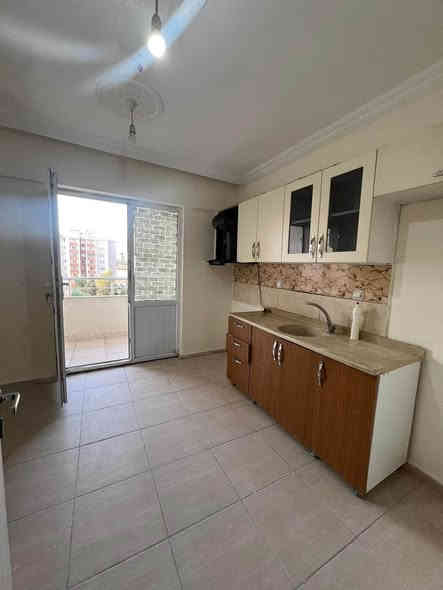 متوفر شقه  مستعجل للبيع في مجمع رامي لاند
موقع- تناهي مقابل جامعة ناوروز
مساحه- ١٢٥ متر
عدد غورفه -٢+١
واحد غورفه سويدي
٢ بلكون
السعر 4.20$ومجال

المزيد من معلومات تواصل عل هاي الرقم:
☎️ *********** Singapore
