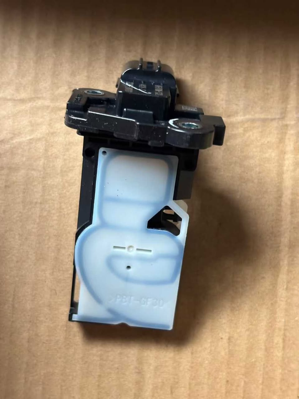 Toyota air sensor, compatible with multiple models including Corolla, Camry, Lexus, etc.


**إذا كنت صاحب هذا الإعلان وتريد حذفه لأي سبب، رجاءا أرسل رسالة إلى الدعم الفني**