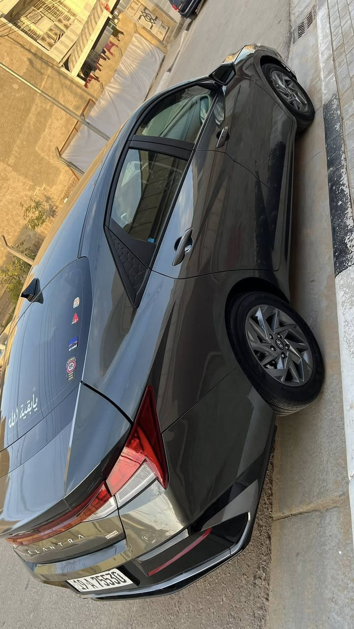 النترا هايبرد 2025 بلو
فقط بارد بونيد وشبر من جنطه بدون صبغ بدون دواخل ماشيه 24 الف مكاني كربلاء *********** السعر 150
