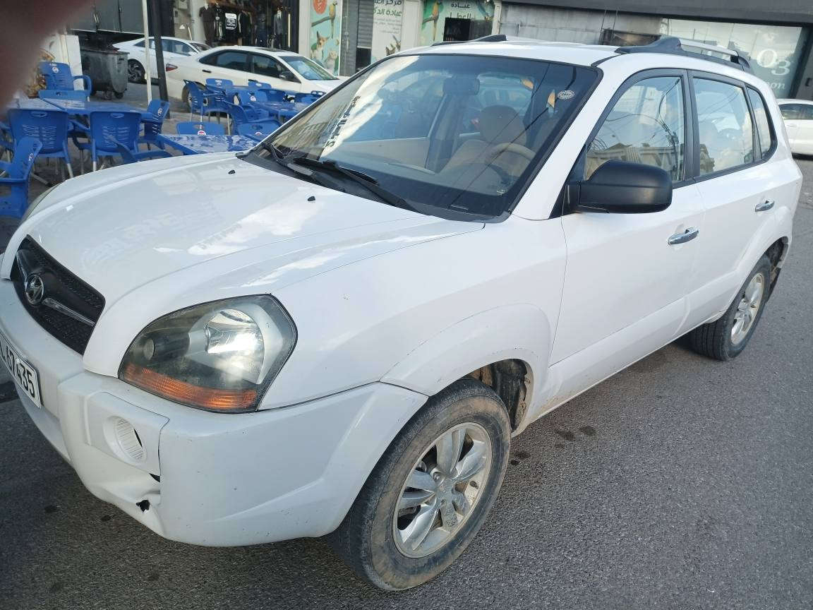 هونداي توسان موديل 2010 رقم اربيل دولي باسمي شرط التحويل سياره مكفولة كفالة عامه بيه بس باب السايق اشويه تعديل بارد كير مكينه حداديه كهربائيات كله شرط مكان كركوك شارع القدس *********** كركوك, العراق
