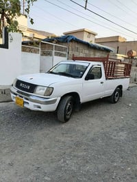 بيكاب نيسان • ٢٠٠١ • رقم اربيل