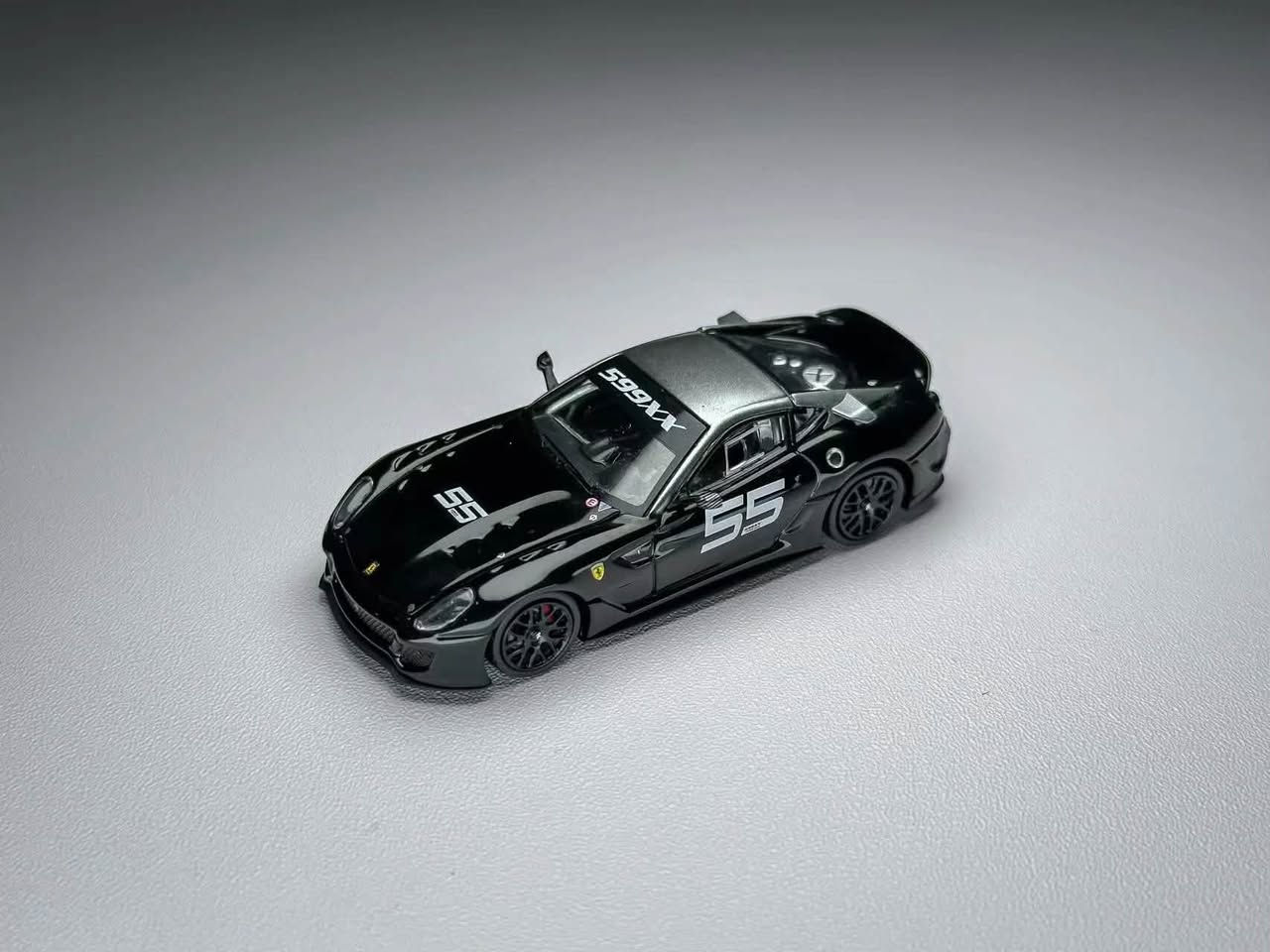 مجموعة فيراري للبيع
1- ferarri F12 blue شركة stance hunters
2- ferrari enzo sun yellow شركة agitator 
3- faerrari 599xx black شركة stance hunters  

حجم القطع 1:64 
سعر القطعة 35,000 IQD


**إذا كنت صاحب هذا الإعلان وتريد حذفه لأي سبب، رجاءا أرسل رسالة إلى الدعم الفني**
