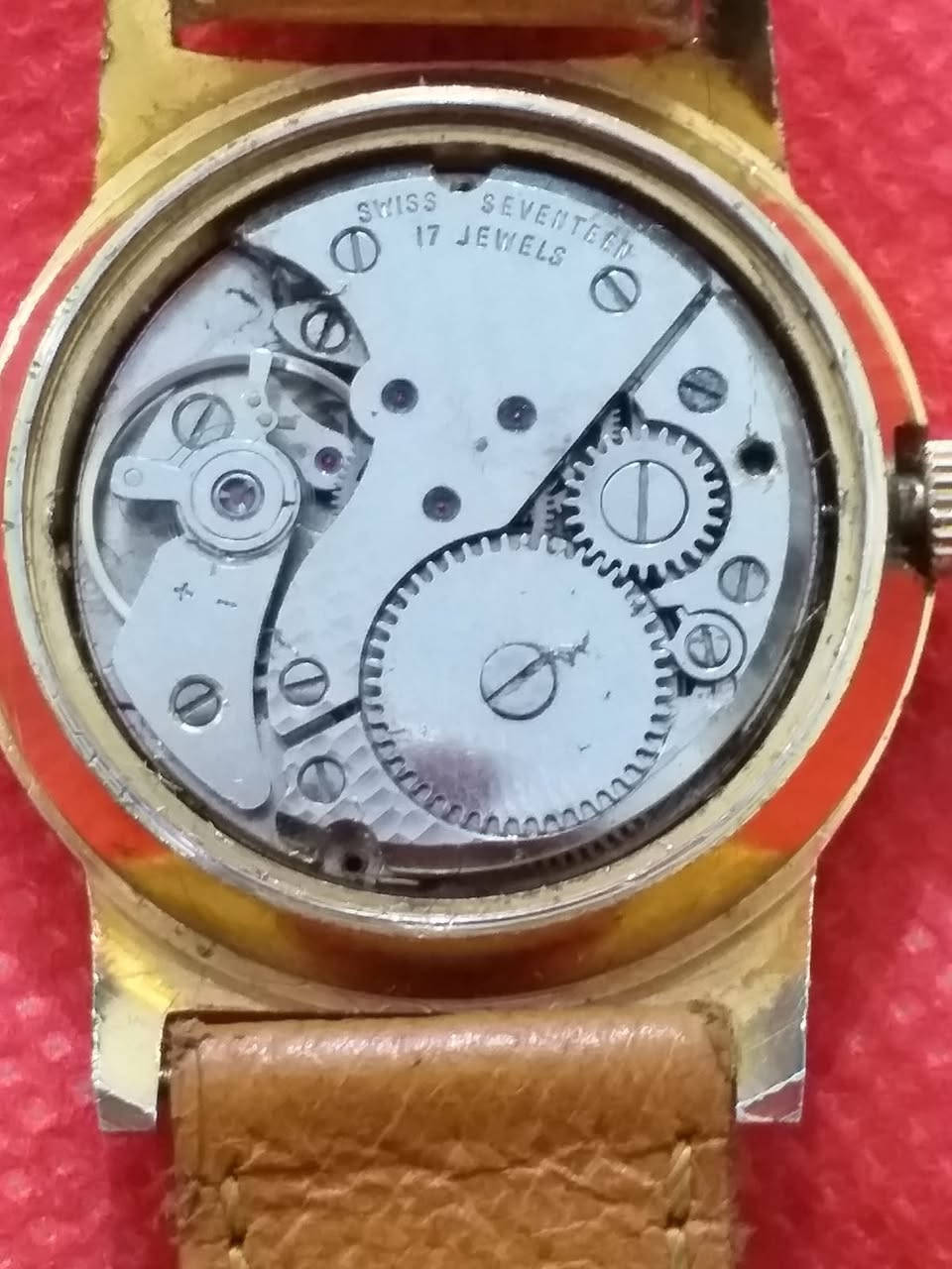 🌹🌹🌹🌹
السلام عليكم ورحمة الله وبركاته ..
⌚اخوان #السعر *85* الف دينار نهائي مع التوصيل ..
👇👇👇
   ♥️CAMY GENEVA♥️
⌚كامي جنيف تكويك سويسري ..
⌚مكينة سويسري اصلي 17 حجر..
⌚الساعة طلاء ذهب  صناعة 1977 ومختوم والكيس خالي من اي شخط..
⌚القطر 33 ونص  ×  41 ونص وموضح بالصور..
الساعة نظيفة وشغلها مضبوط...
⌚#السعر * 85* الف دينار نهائي مع التوصيل  ..
♥️والتوفيق للجميع ♥️


**إذا كنت صاحب هذا الإعلان وتريد حذفه لأي سبب، رجاءا أرسل رسالة إلى الدعم الفني**