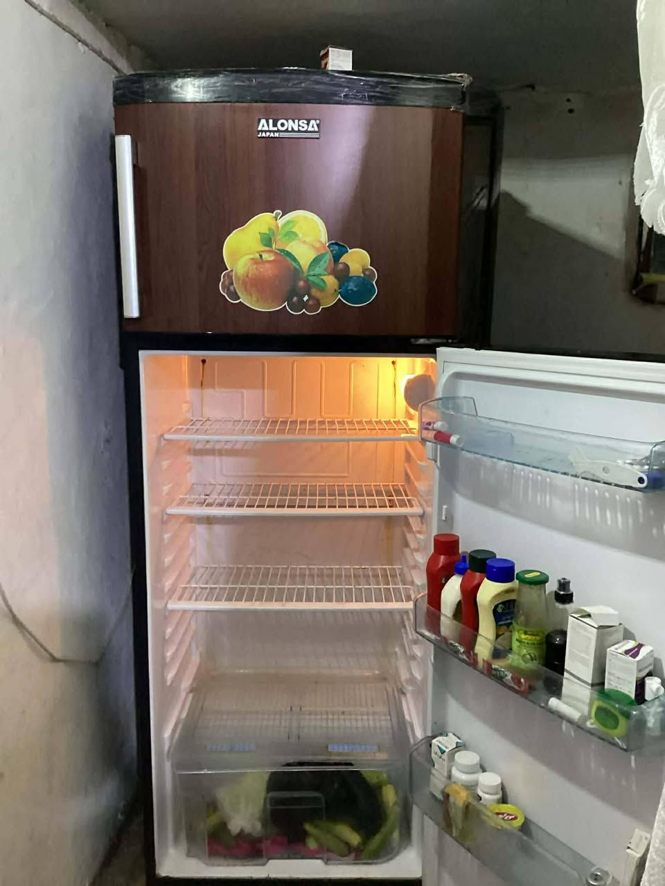 مكلف بالنشر
ثلاجة ١٢ قدم
 نضيفه ماداخله تصليح
للاستفسار المراسله على الخاص او الاتصال على الأرقم التالي
***********
