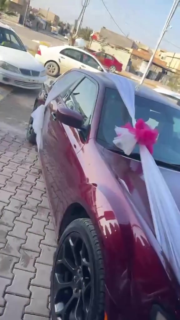 كلايسر. ١٧ 300C
معروفه مواصفاته ماشيه ٩٠  مايل 
رقم بابل بسمي
 تو ويل 

حادثها جاملغ  بارد وبنيد مصبوغ موجود بلمنشىر لحادث 
السعر ٢٢٠ قابل لتفاوض
 مكان السياره بغدادابو غريب 
*********** بي واتساب

