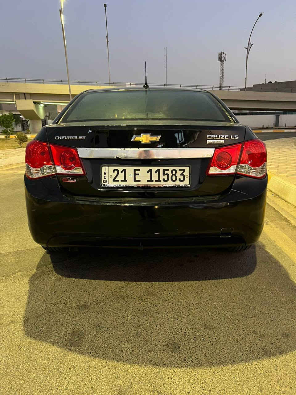 شوفرليت كروز 2012 داخل لونين 🩶🖤
فول اوتوماتيك شاشه وكاميرا مثبت سرعه  سنتر لوك  بيلاد 🚙 ماشيه 71 الف وبيها دفتر بانزين ⛽️
صبغ قطعتين بدون دواخل🤍
كير اوتو ميكانيك محرك شرط لا صرف ولا بخار🩵
رقم  سنويه هيزه جديد لحد 2031 شرط تحويل  تبريد ❄️ ثلج سعر مناسب 76 وبيها مجال مكان سيارا كركوك "***********"🦋 نقد فقط 💗 كركوك, العراق
