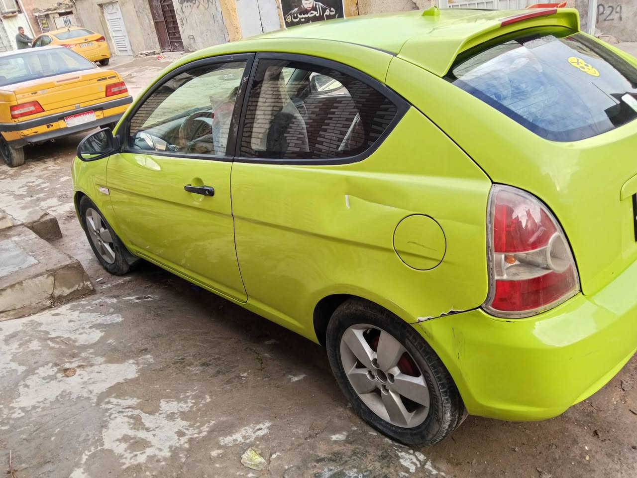 اكسنت تك باب 2007
مصبوغه عام تغير لون 
بيها جاملغ امامي مبدل عكس سايق بدون دواخل
هزه جديده بسمي مكينه تبريد جاهزن
بيع او مراوس
 مكاني بغداد طالبيه 
***********
