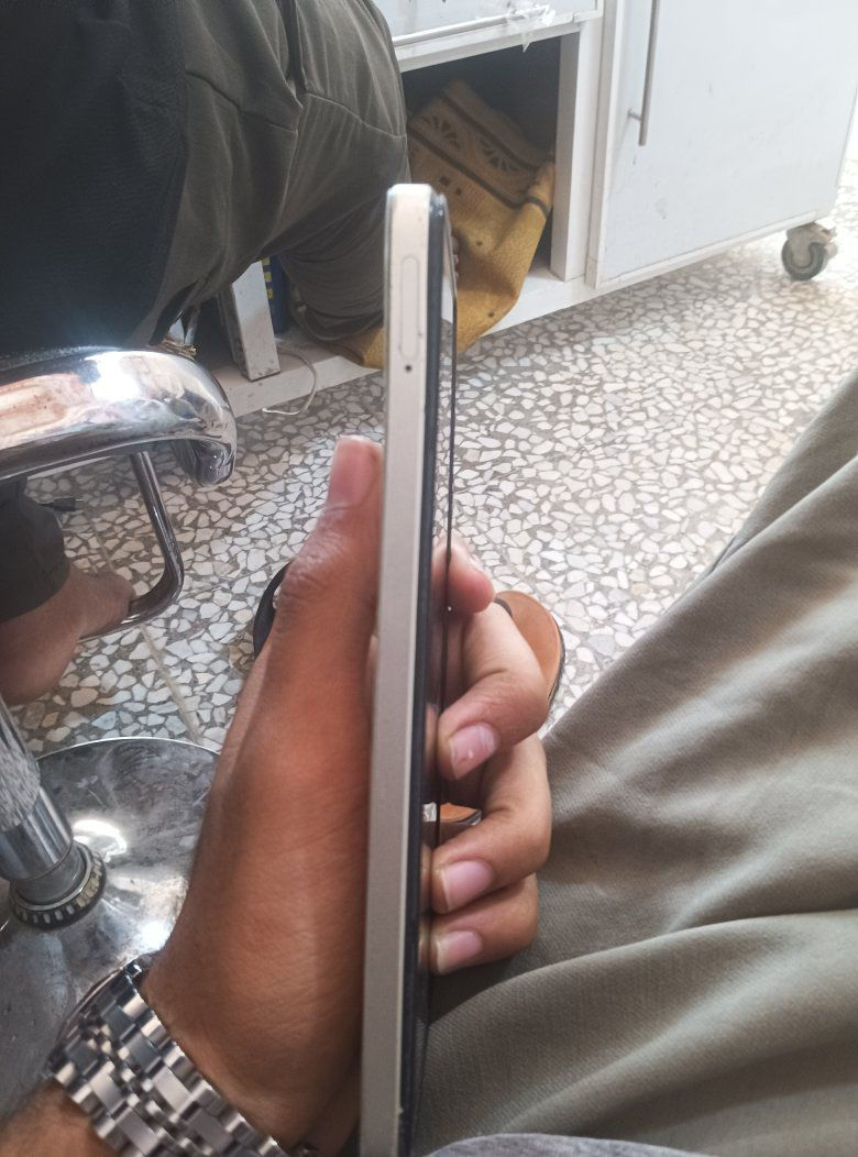 السلام عليكم 

ريلمي c53

ذاكره ٢٥٦

بطاريه٥٠٠٠

الجهاز مبدل شاشه وكاله 

السعر١٠٠وبي مجال جداً قليل للشراي

للتواصل ‏‪+964 780 672 5213‬‏

مكاني نجف 
يوجد توصيل الى جميع محافظات العراق
