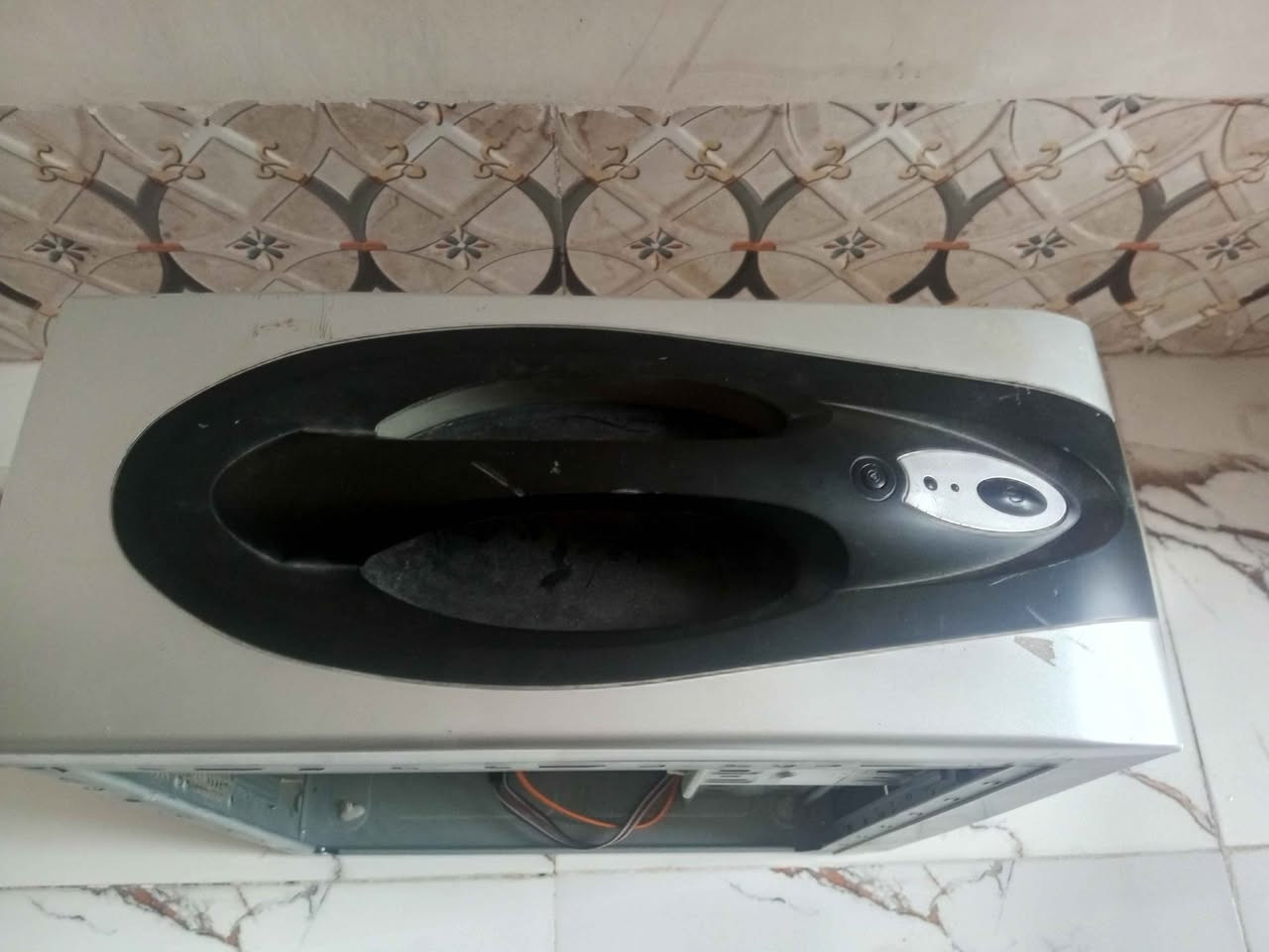 كيس حاسبة ب 10 الاف الرامة 1 كيكا والباور 450 واط والمعالج سيليرون والتخزين ide 80gb وكارت وايفاي المذر بورد بيها خلل بل كيرستالة بس تشتغل كركوك, العراق


**إذا كنت صاحب هذا الإعلان وتريد حذفه لأي سبب، رجاءا أرسل رسالة إلى الدعم الفني**