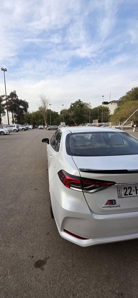 السلام عليكم
كورلا خليجي 2023 ساز (SAS) رقم اربيل 
خاضعة للضمان بحالة الوكالة
فول الفول مواصفات 1.8 Gli
١.سلايد روف
٢.ابل كار بلي
٣.مري شفط
٤.لايت زينون+كشافات
٥.كير 7 نمر
٦.المراية الوسطية تعتيم ذاتي
٧.جلد كلها 
٨.وضعيات قيادة ٣
٩.تبريد مناخ منفصل للسائق والراكب 
١٠.تبريد قطعتين امامي وخلفي 
١١.شاشه عداد دجيتل ب 4 وضعيات 
12.فول سستم ايرباك 
بعد هواي مواصفات معروفة الفول
ماشية 47 الف
جميع الصيانة الدورية
للسيارة في وكالة تيوتا
ومسجلة مواعيد الصيانة 
مدوشمة الكشنات والارضية (اضافية للبلاد)
السيارة باسمي مكانها بغداد
السعر 185 
الرقم: ***********
