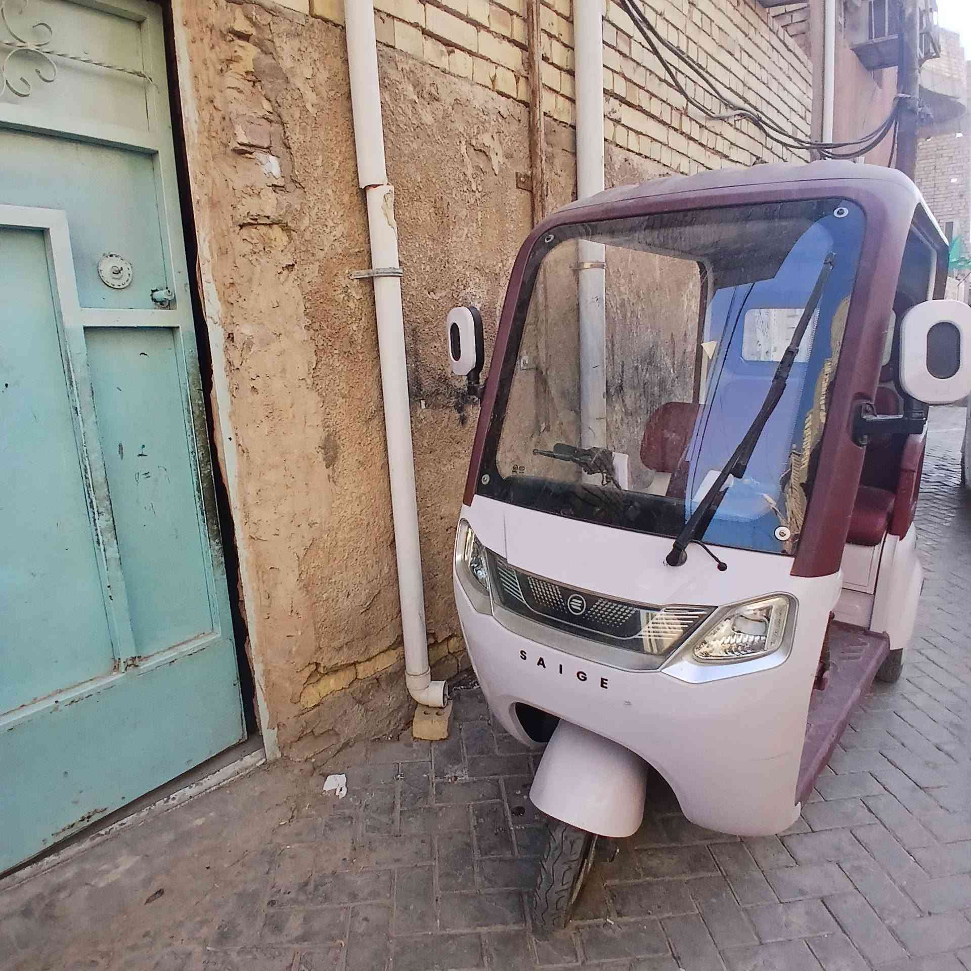 سلام عليكم تكتك كهربائية للبيع العنوان مدينة الصدر السعر1750 وبيها مجال 
***********
