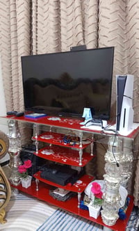 ميز بلازمة • لشاشة بلازمة