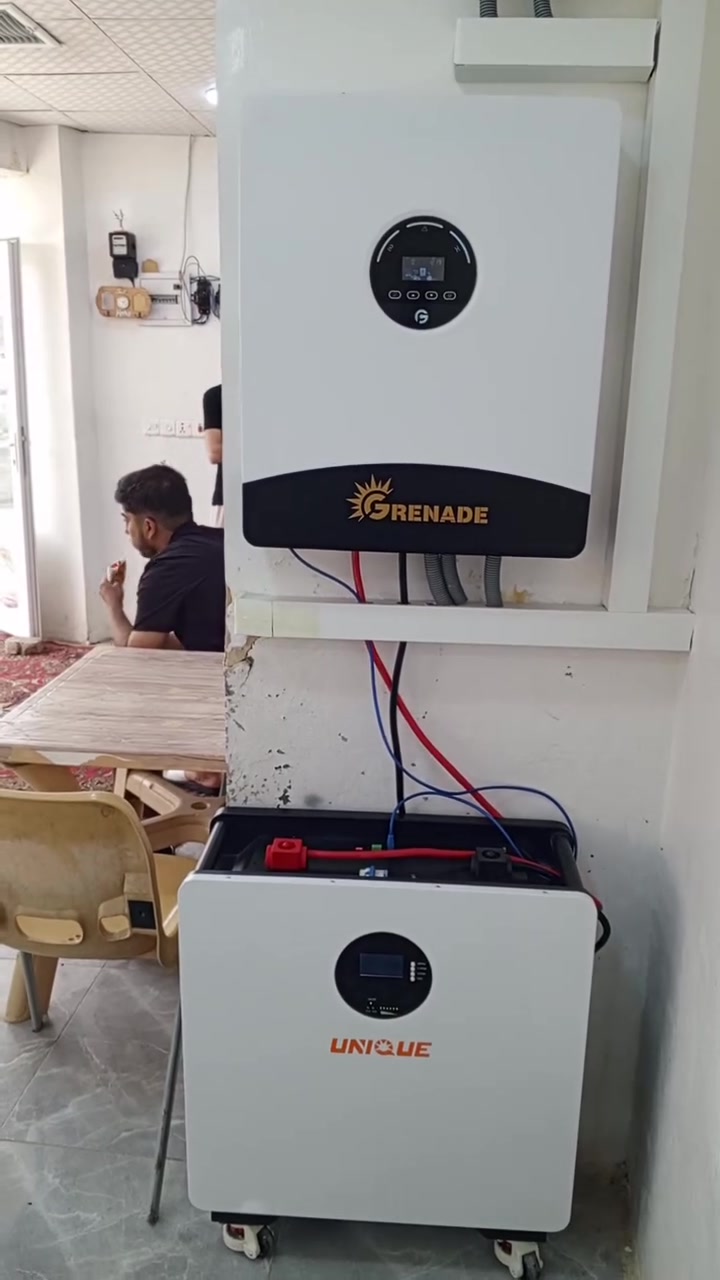 بسم الله والحمدلله تم نصب منظومة الطاقة الشمسية في ناحية السعدية داخل السوق بتاريخ 23/5/2026لمطعم وقصابة علي ناصر وعلي جواد تتكون المنظومة من 8 الواح نوع رايزنك الأصلي بقدرة 720 واط وبطارية 16كيلو واط عدد واحد وانفيرتر 12كيلو واط نوع هايبرد ومجموعة من الجوزات ومقاومة الصواعق قدرة المنظومة 25 امبير نهاري و15 امبير ليلي كما موضح بمقاطع الفيديو ادناه ولمزيد من المعلومات يرجى الاتصال بوكيل الشركة الحاج جودت أبو طرشي رقم الهاتف 0770355688 او*********** ولكم جزيل الشكر والتقدير
