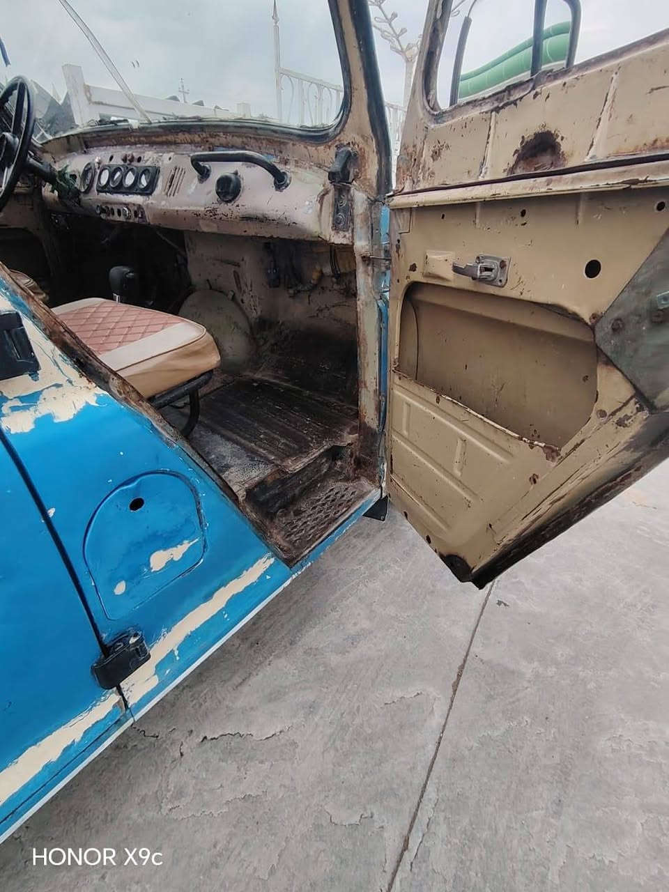 اسلام عليكم واز 88 بدون بدون للبيع مكينه كير شاصي جيس تحويره دسكات وبور ستيرن اكسن روسي شرط ساكت اربع بوب 2005 زوج براويز سلايت اسعر ب(3250)وبيه مجال مكاني صويره للاستفسار اتصل ودلل ***********
