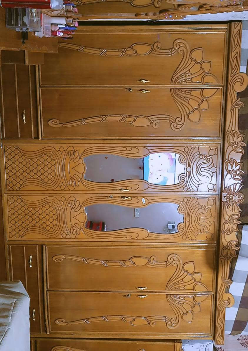 السلام عليكم 
غرفه نوم للبيع اخت الجديده 
السعر الاتصال على الارقام 
*********** ع خط
*********** واتساب
